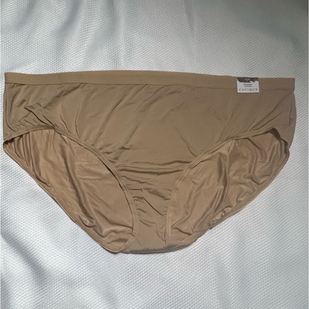 NWT Size 30/32 Cacique No Show Nylon Hipster Panty - Nude